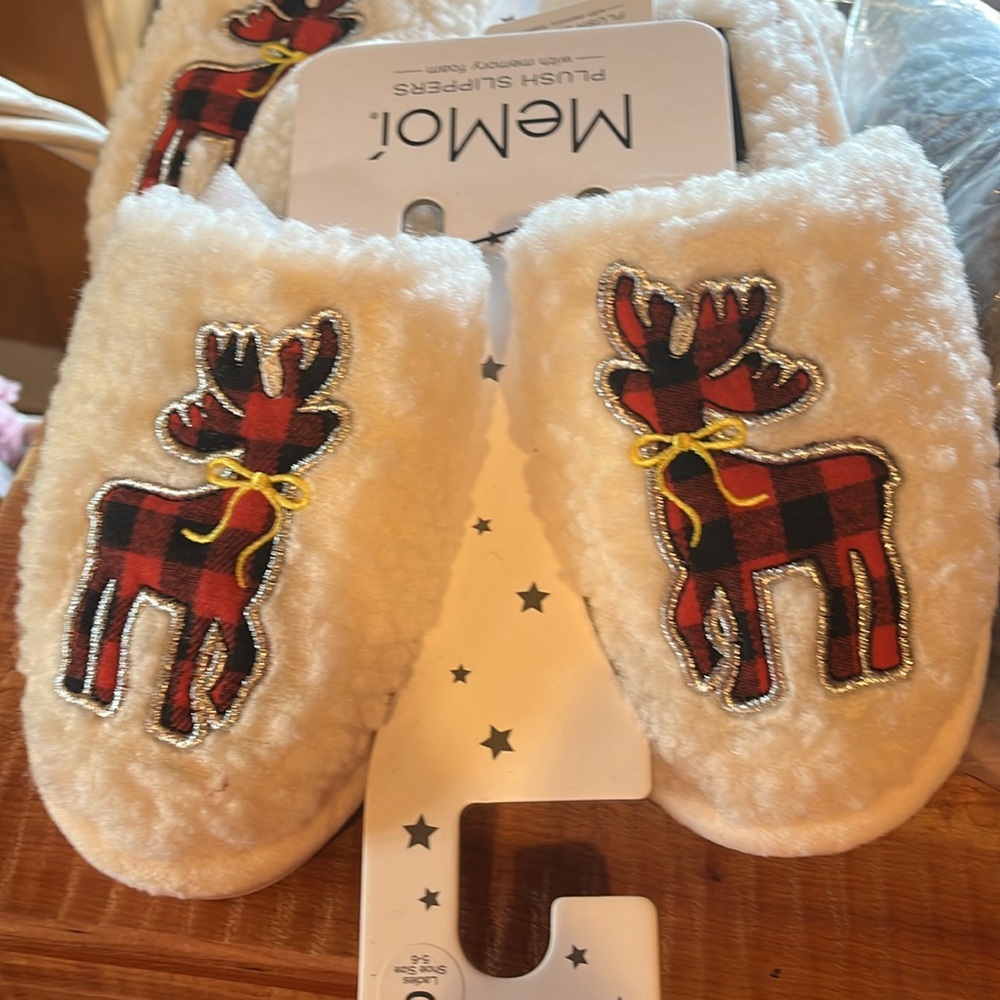 Slippers - Picture 6 of 6